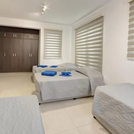 Nissi Sotia Айя-Напа