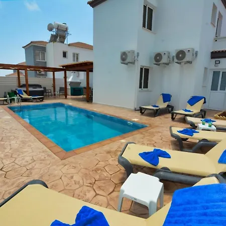 Nissi Sotia * Agia Napa