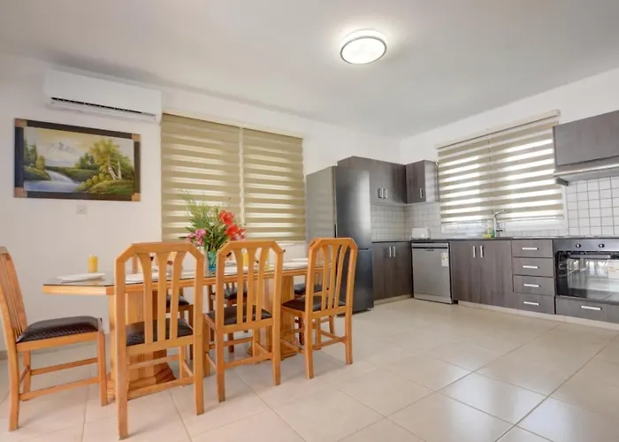 Nissi Sotia * Agia Napa